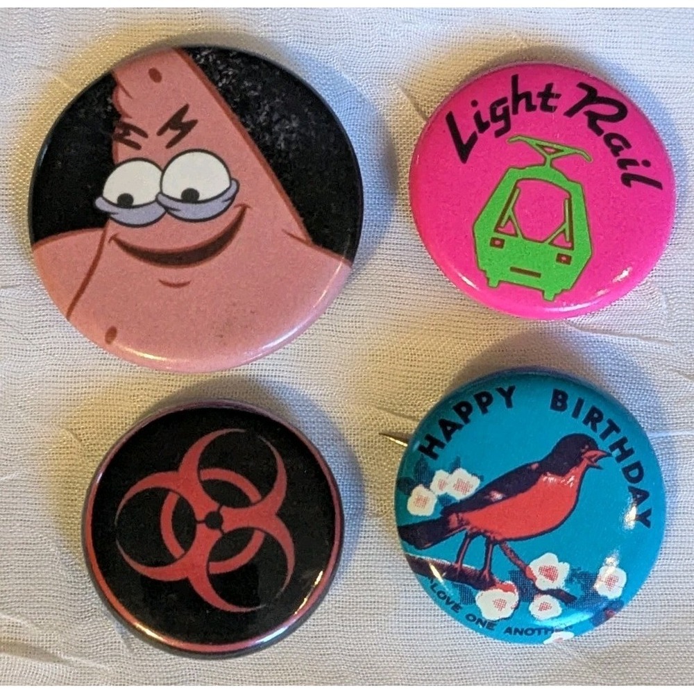 21 Pinbacks Novelty Disney World 1st Visit Veteran For McCain Buttons Badges Vtg - Picture 6 of 11